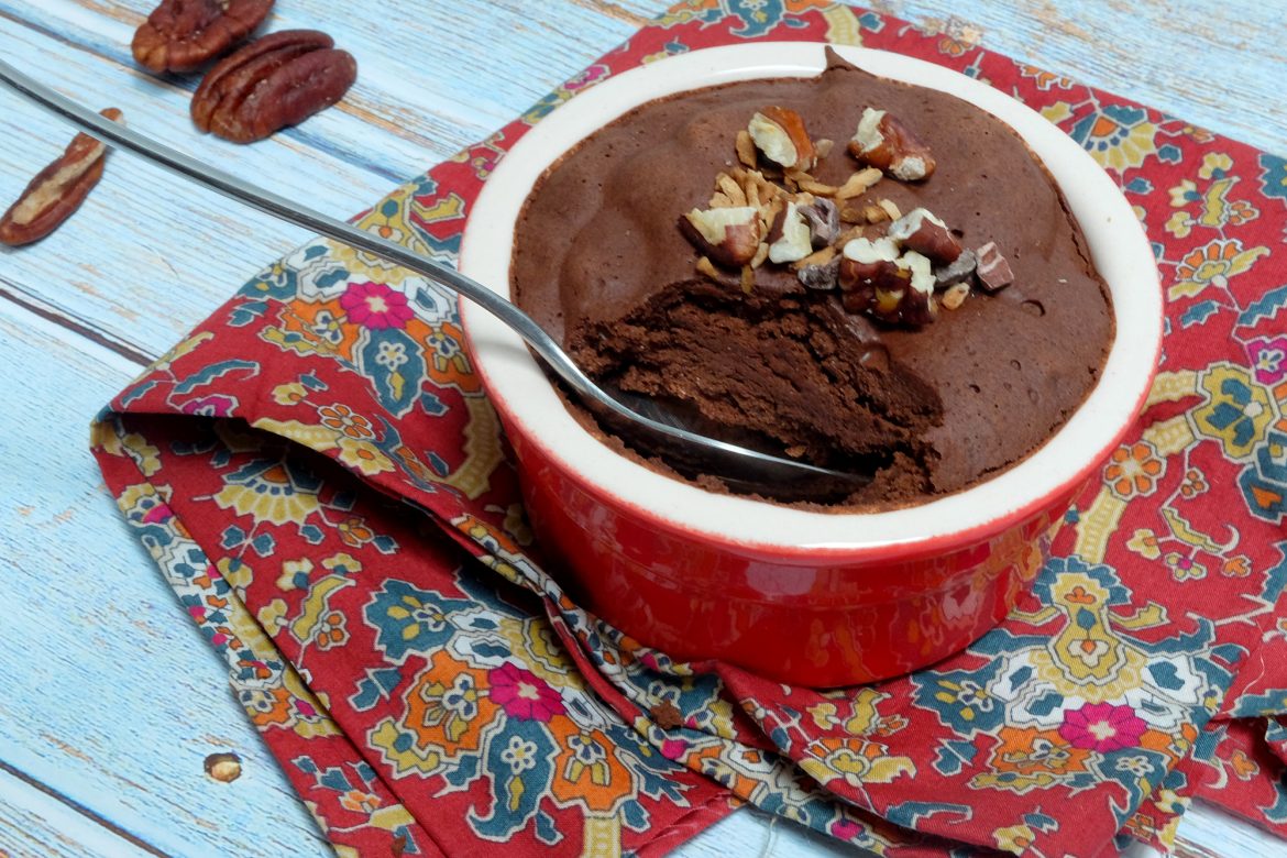 Featured Post Image - A recipe: vegan chocolate mousse